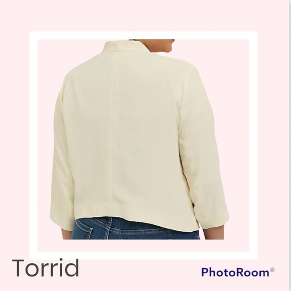 BNWT Torrid Cutaway Blazer - Picture 3 of 5
